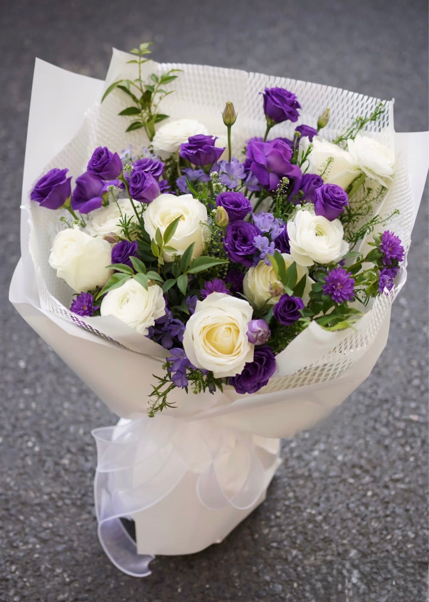 Misty Reverie|Rose Bouquet