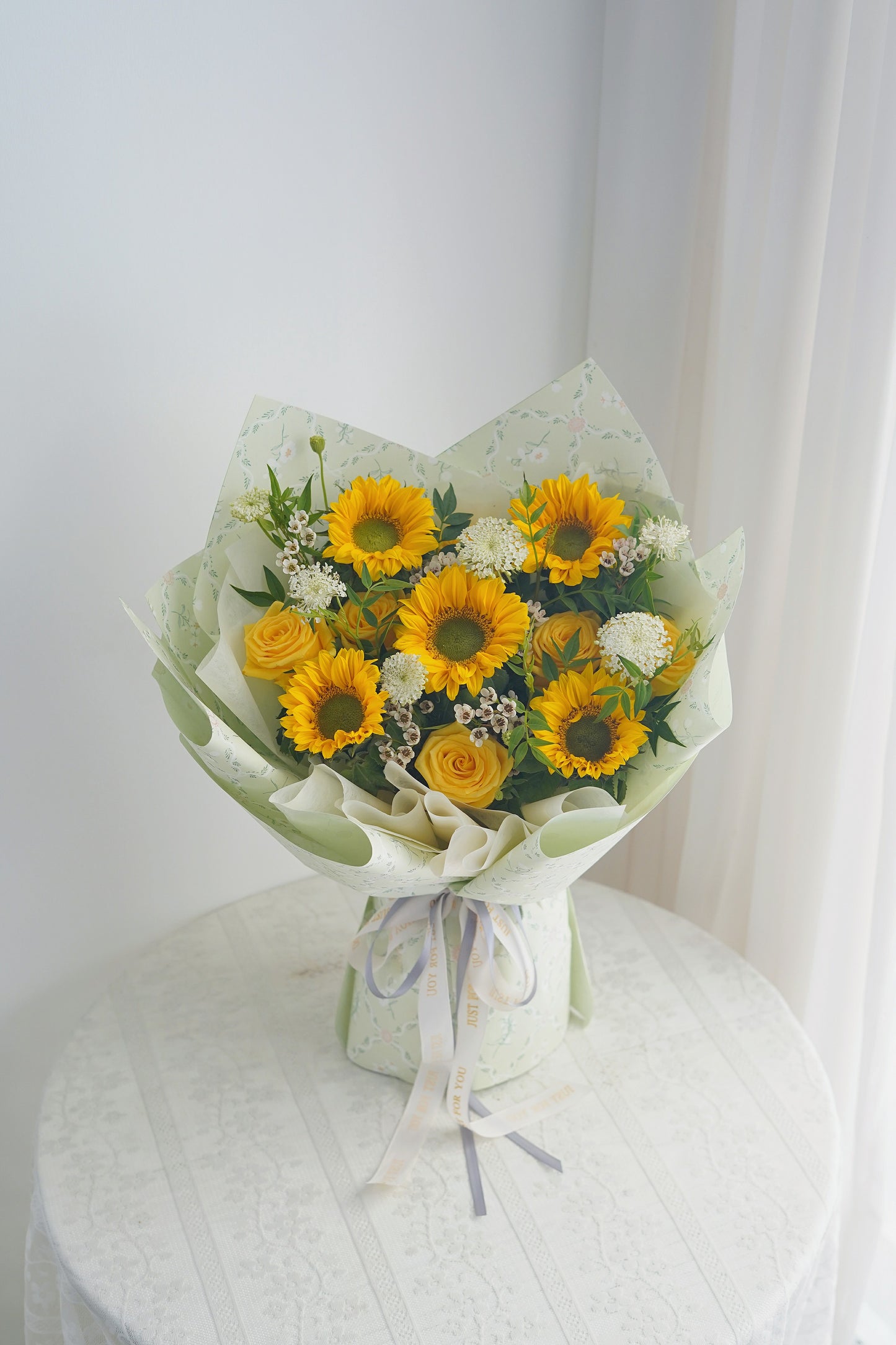 5 Stalks Sunflower Bouquet with Yellow Roses