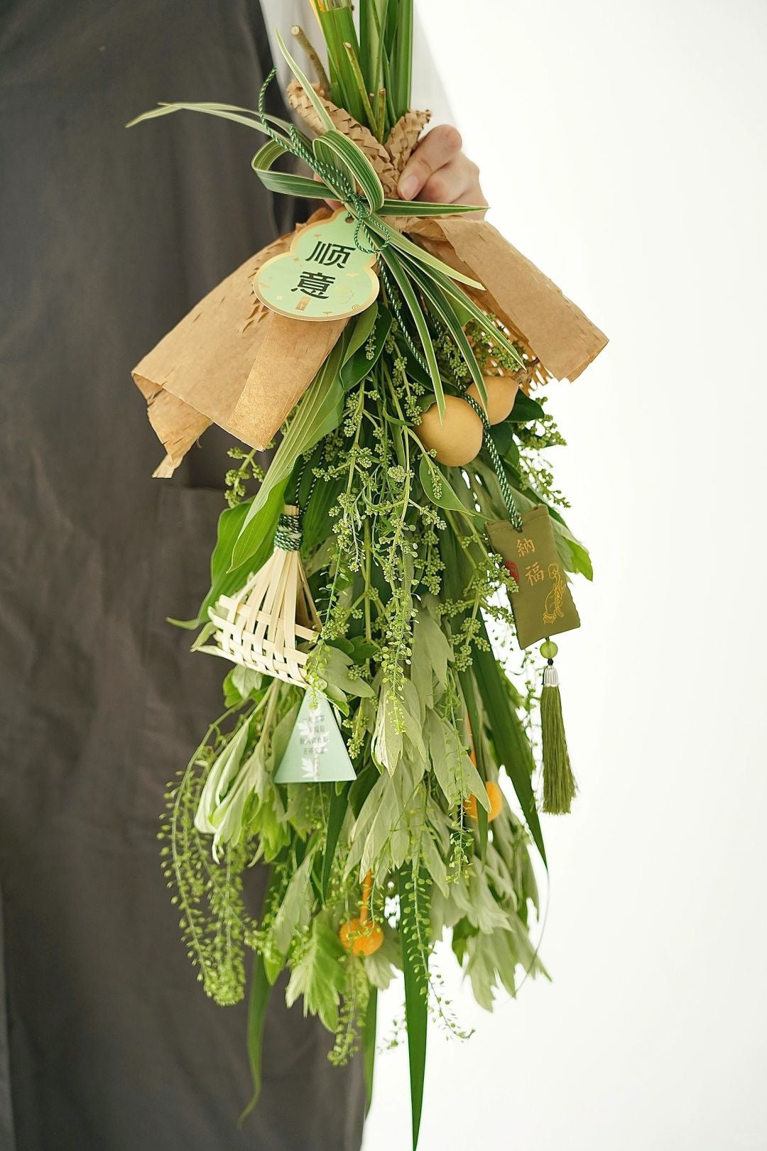 Mugwort Bouquet Door Hanging 艾草门挂 ｜ Festival Boutique