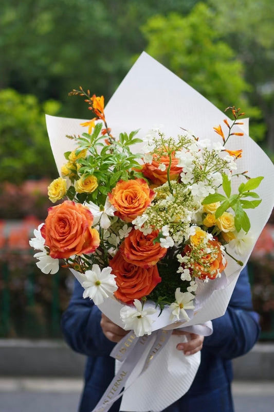 Lunar Blush｜Rose Bouquet