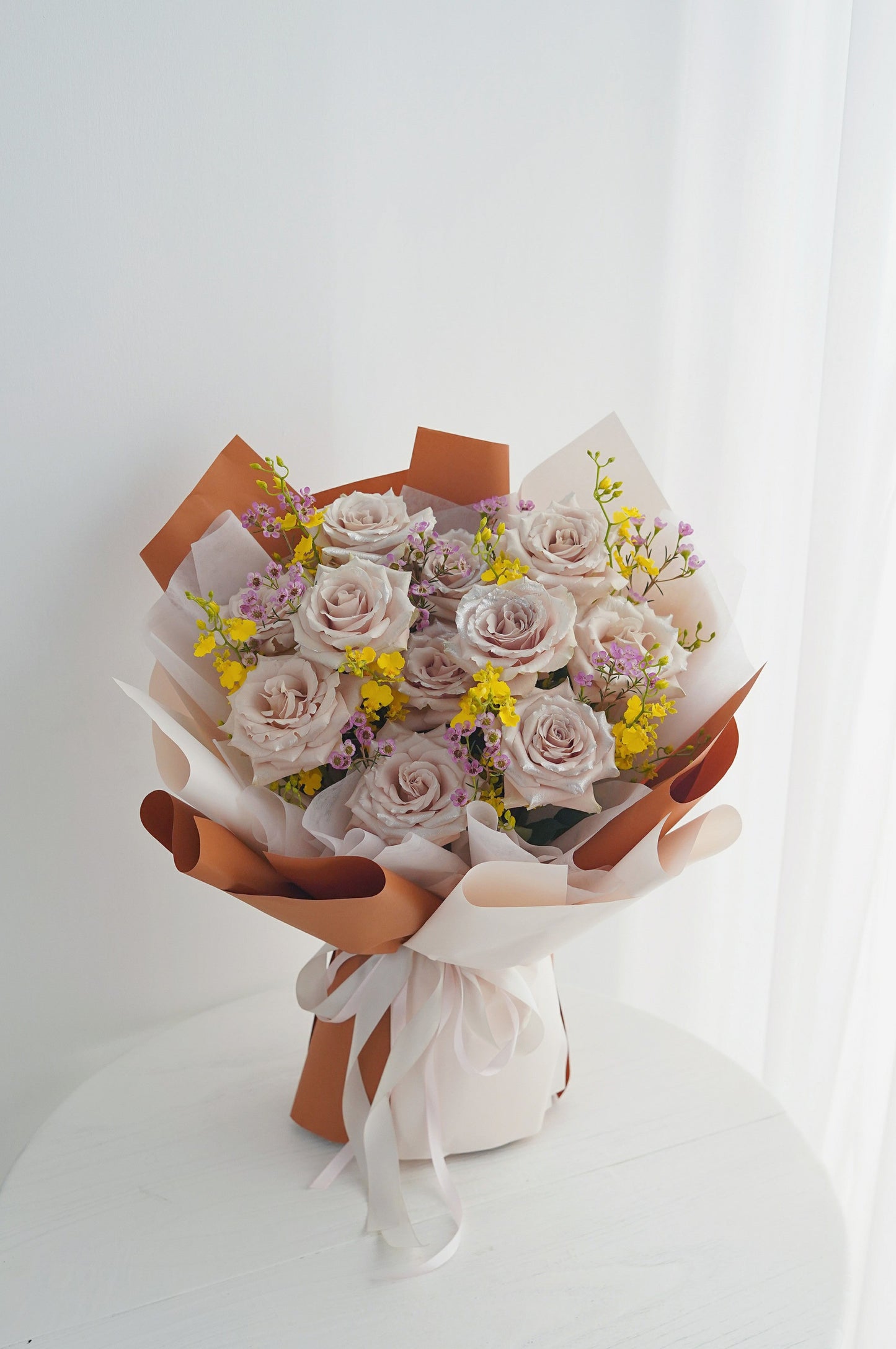 11 Stalks Quick Sands Rose Bouquet