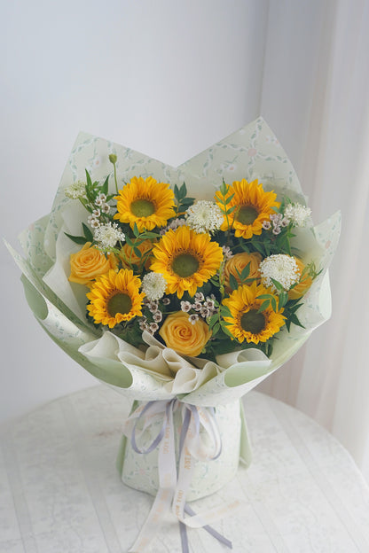 5 Stalks Sunflower Bouquet with Yellow Roses