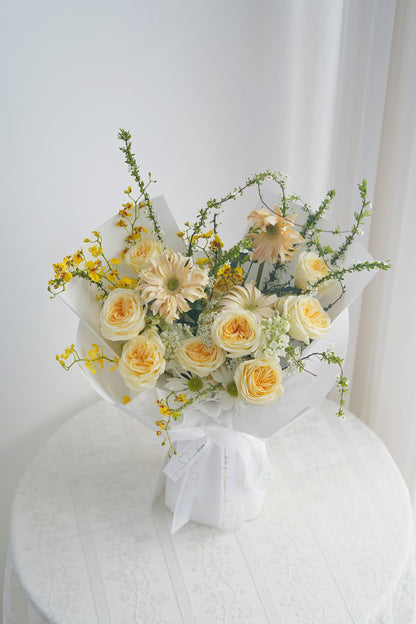 10 Stalks Roses Bouquet with Mix Flowers